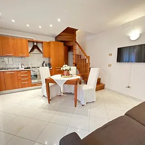 https://burano-experience-casa-tipica.hotelinveneto.com